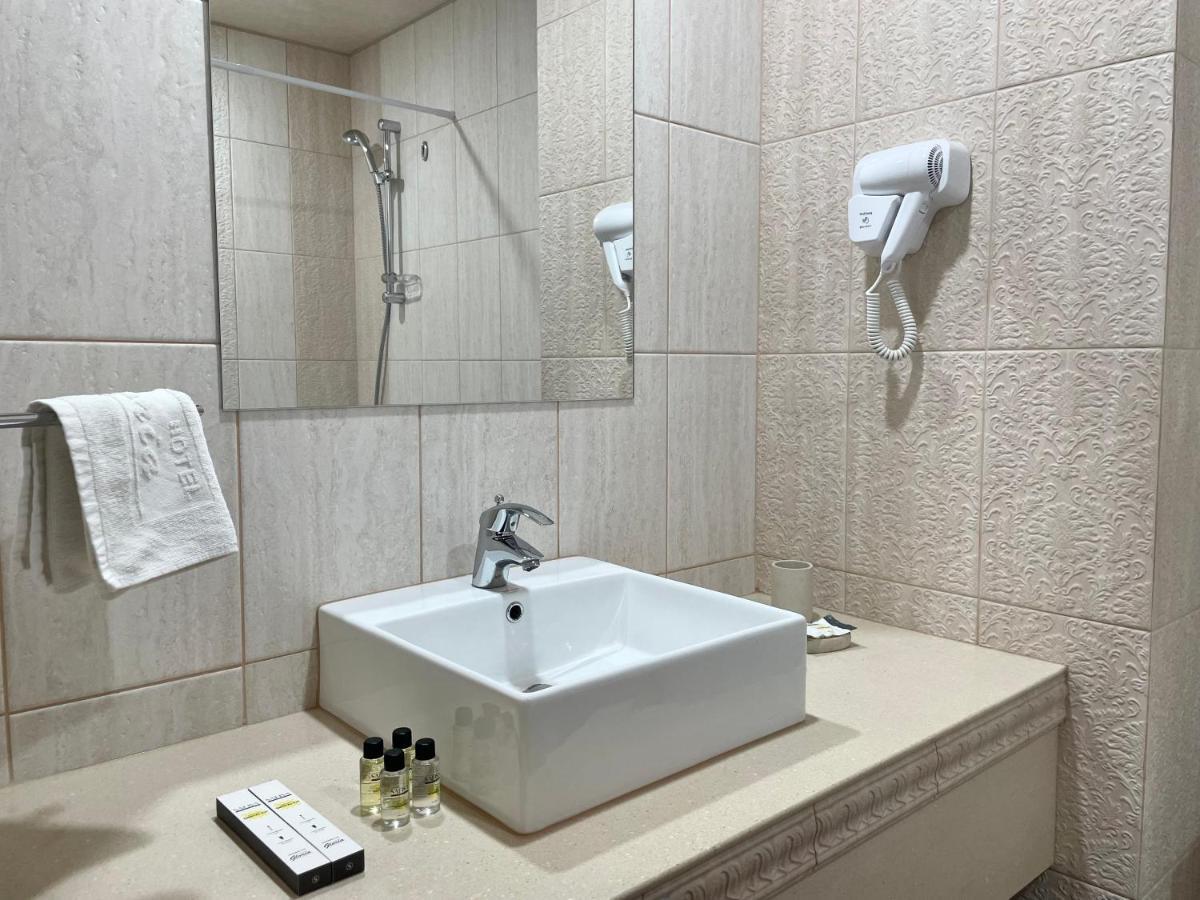 Hotel Gloria Deluxe ボロヴォエ エクステリア 写真
