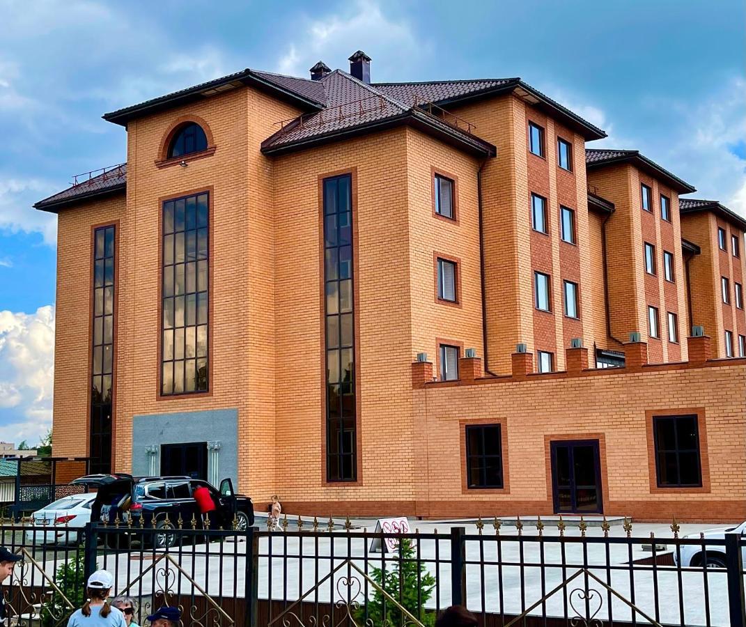 Hotel Gloria Deluxe ボロヴォエ エクステリア 写真